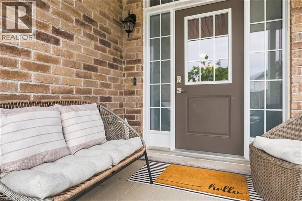 Detached for sale at 921 EDEN OAK Court, Grand River South, Kitchener, Ontario, photo 3
