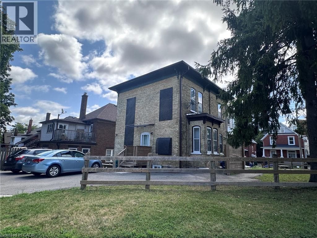 Multi-family for sale at 10 SHANLEY Street, Midtown, Kitchener, Ontario, photo 7