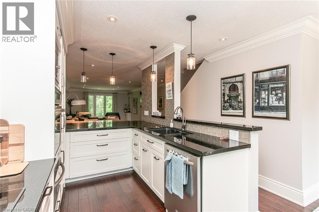 Townhouse for sale at 28 AHRENS Street W Unit# D, Civic Centre, Kitchener, Ontario, photo 12