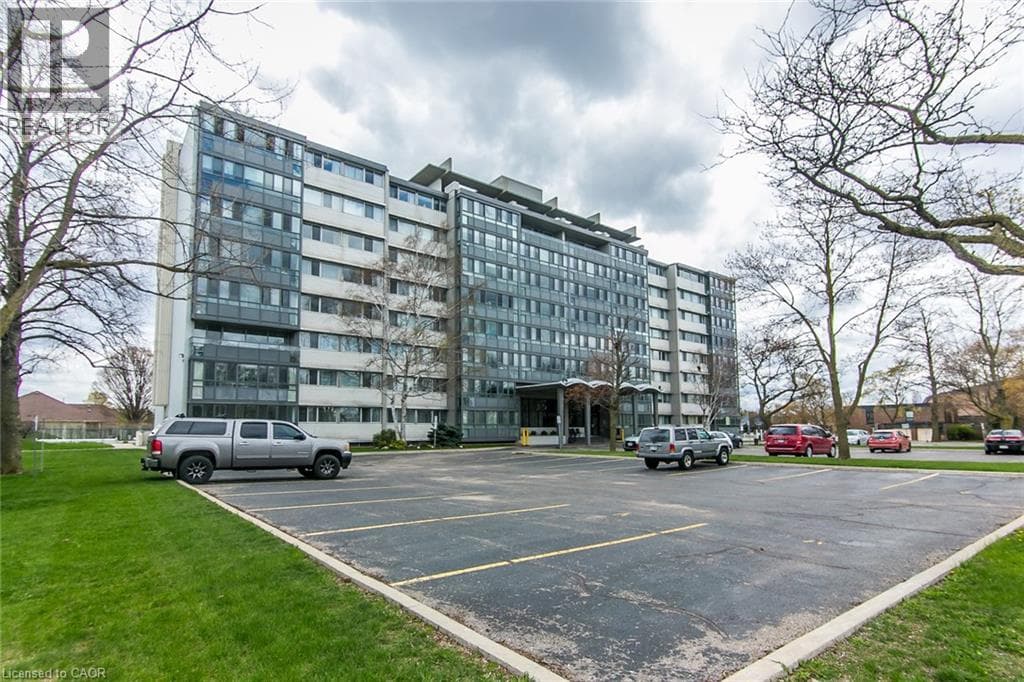 Apartment for sale at 24 MIDLAND Drive Unit# 402, Stanley Park, Kitchener, Ontario
