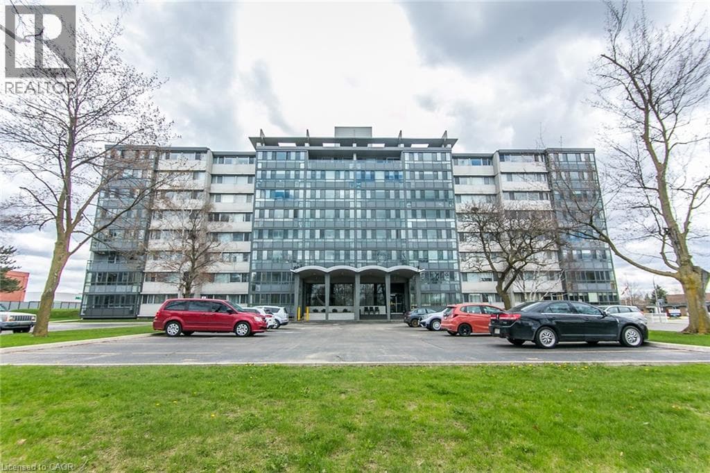 Apartment for sale at 24 MIDLAND Drive Unit# 402, Stanley Park, Kitchener, Ontario, photo 2