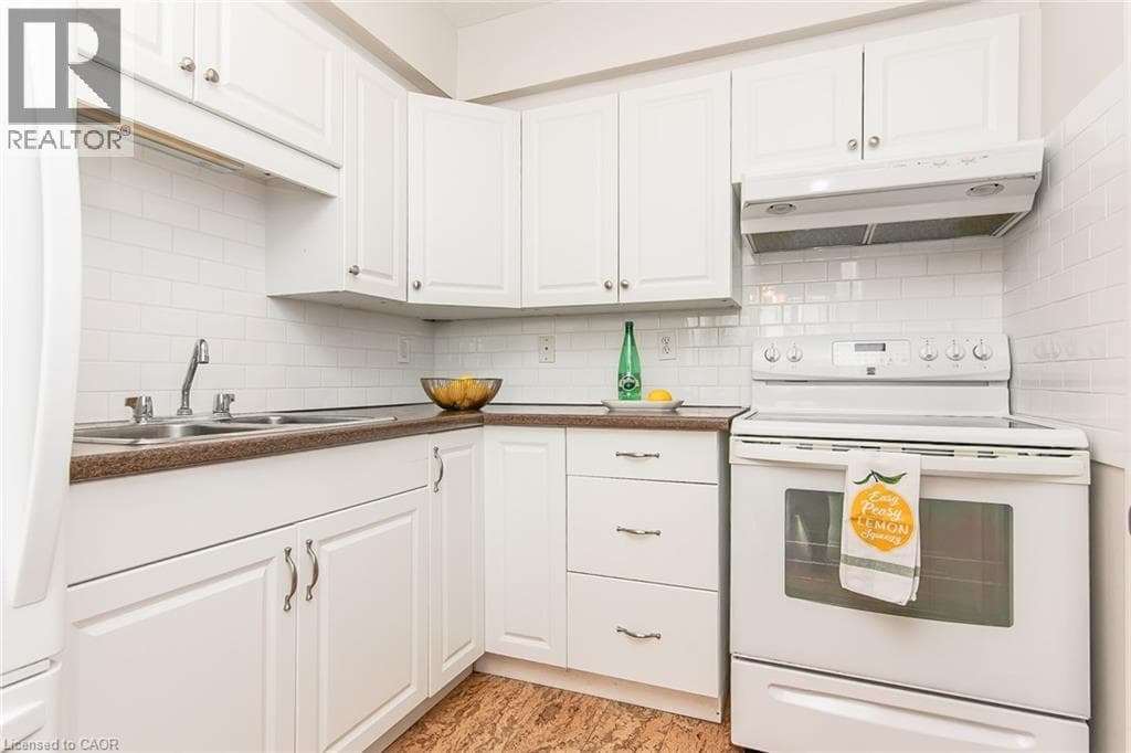 Apartment for sale at 24 MIDLAND Drive Unit# 402, Stanley Park, Kitchener, Ontario, photo 24