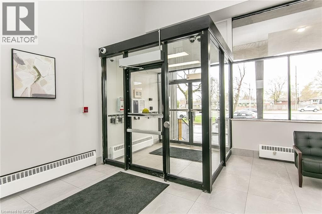 Apartment for sale at 24 MIDLAND Drive Unit# 402, Stanley Park, Kitchener, Ontario, photo 6