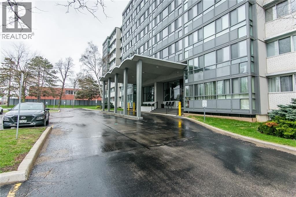 Apartment for sale at 24 MIDLAND Drive Unit# 402, Stanley Park, Kitchener, Ontario, photo 4