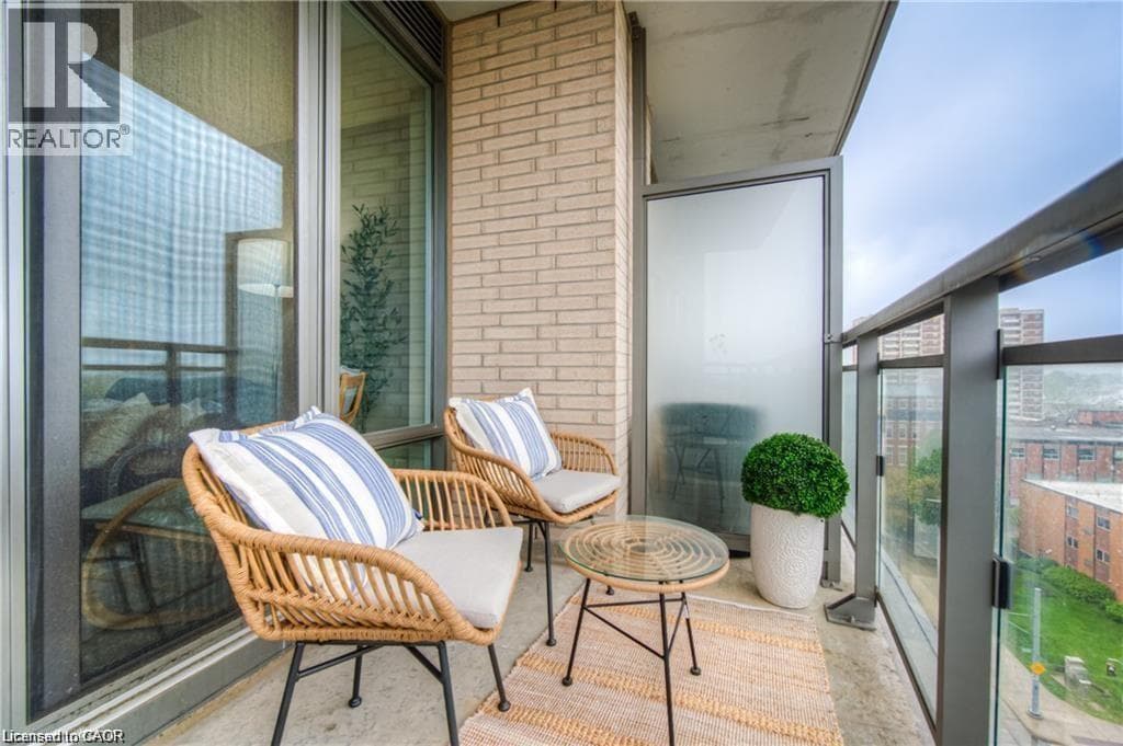 Apartment for sale at 85 DUKE Street W Unit# 703, Downtown Kitchener, Kitchener, Ontario, photo 3