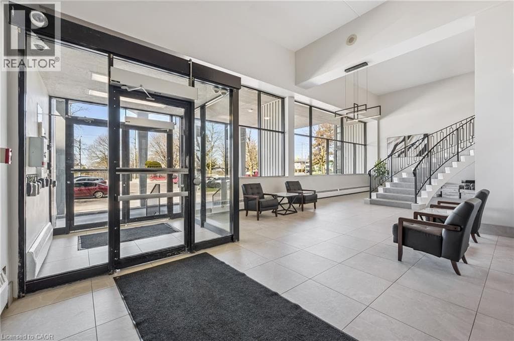 Apartment for sale at 24 MIDLAND Drive Unit# 604, Stanley Park, Kitchener, Ontario, photo 4