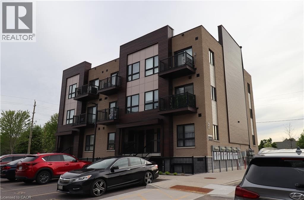Townhouse for sale at 10 PALACE Street Unit# B1, Laurentian Hills, Kitchener, Ontario, photo 3