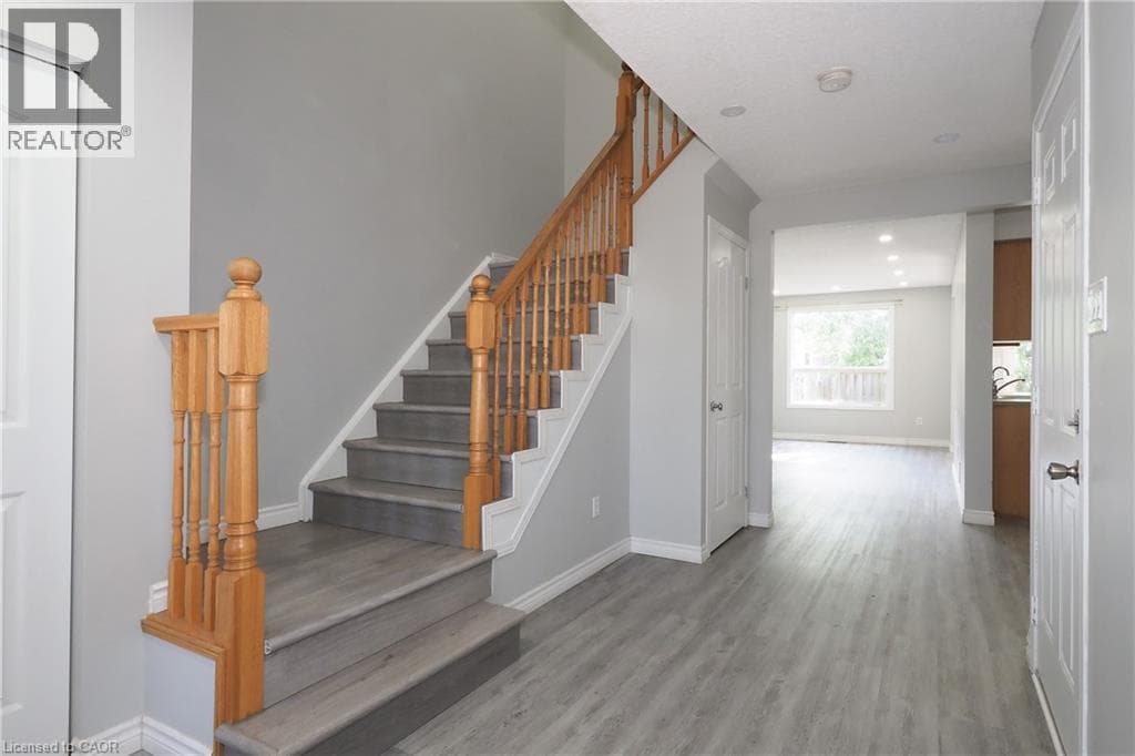 Townhouse for sale at 776 PARIS Boulevard, Clair Hills, Waterloo, Ontario, photo 8