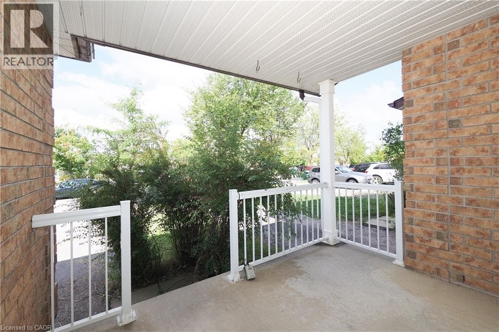 Townhouse for sale at 776 PARIS Boulevard, Clair Hills, Waterloo, Ontario, photo 5