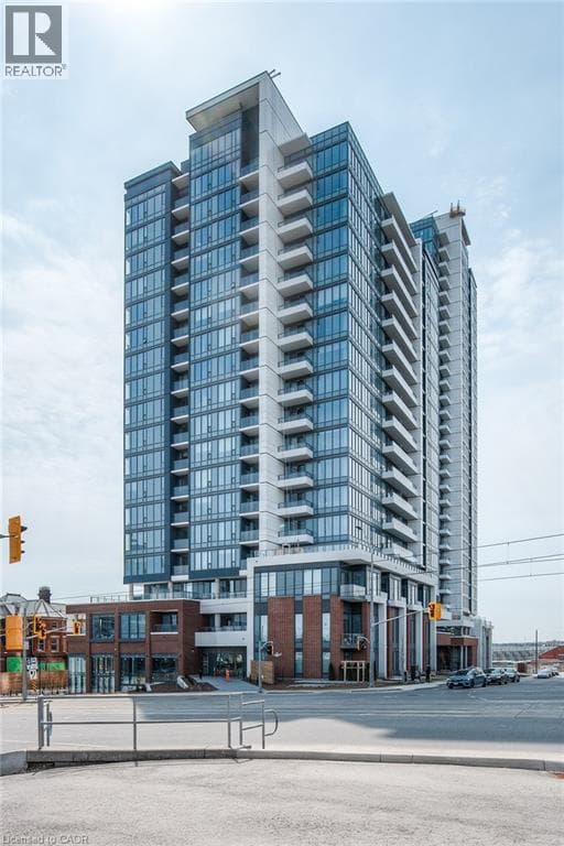 15 WELLINGTON Street S Unit# 1704