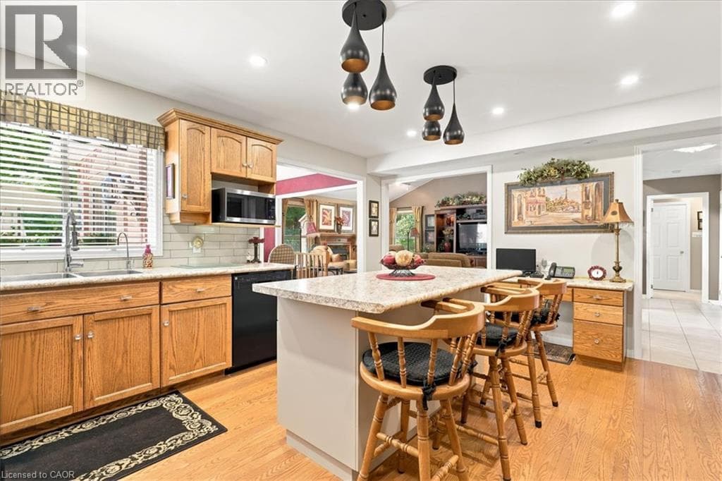Detached for sale at 39 EVERWOOD Run, Doon South, Kitchener, Ontario, photo 12