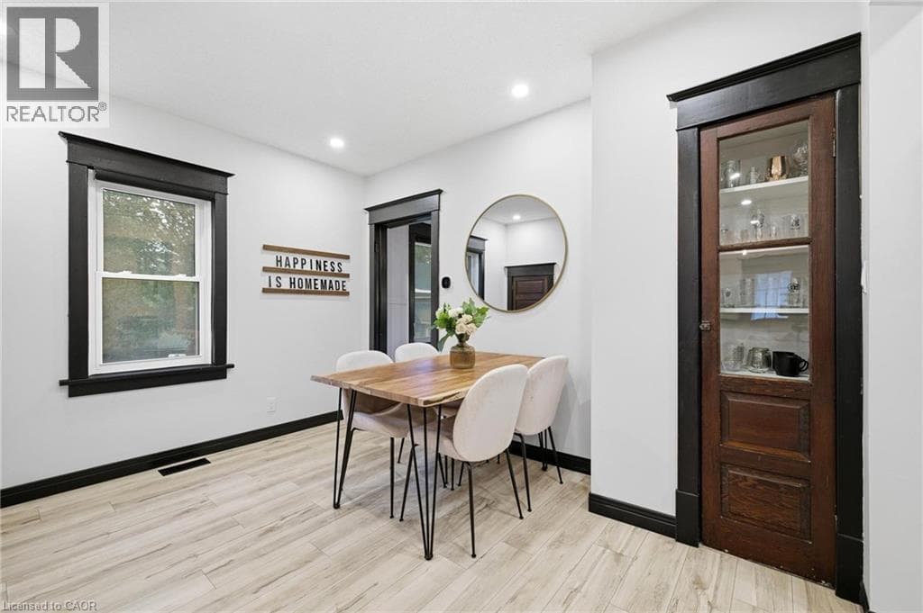Detached for sale at 35 ARTHUR Street N, Elmira, Woolwich, Ontario, photo 6
