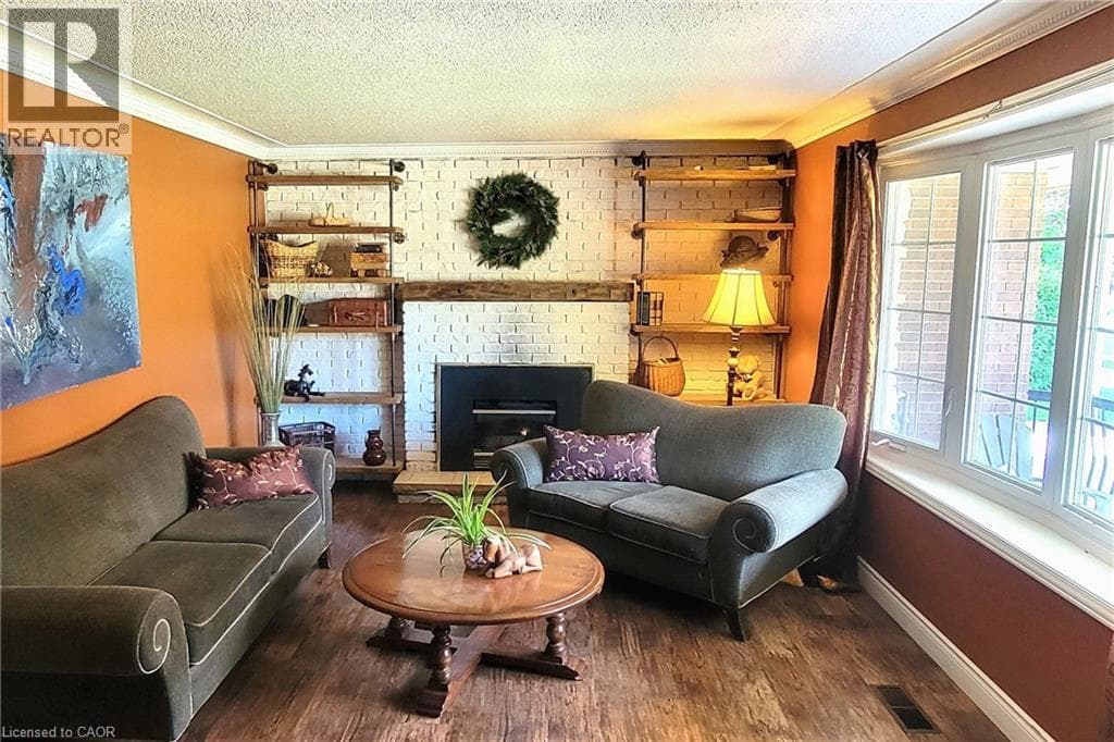 Detached for sale at 115 SOUTHWOOD Drive, Southwood, Cambridge, Ontario, photo 3