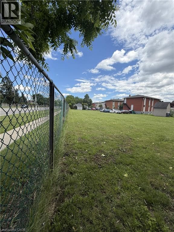 Multi-family for sale at 26 CARNABY Crescent, Idlewood, Kitchener, Ontario, photo 11
