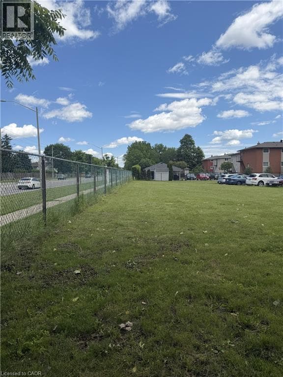 Multi-family for sale at 26 CARNABY Crescent, Idlewood, Kitchener, Ontario, photo 8