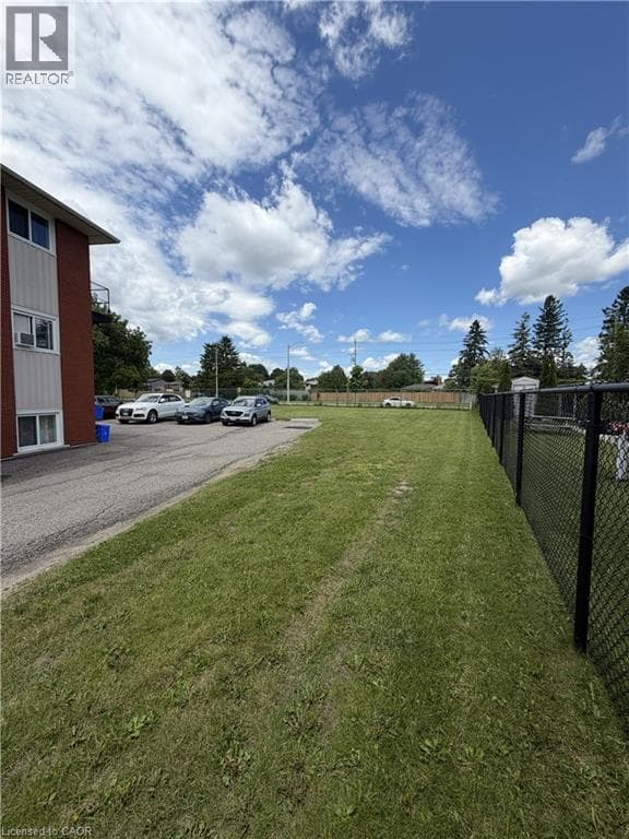 Multi-family for sale at 26 CARNABY Crescent, Idlewood, Kitchener, Ontario, photo 4