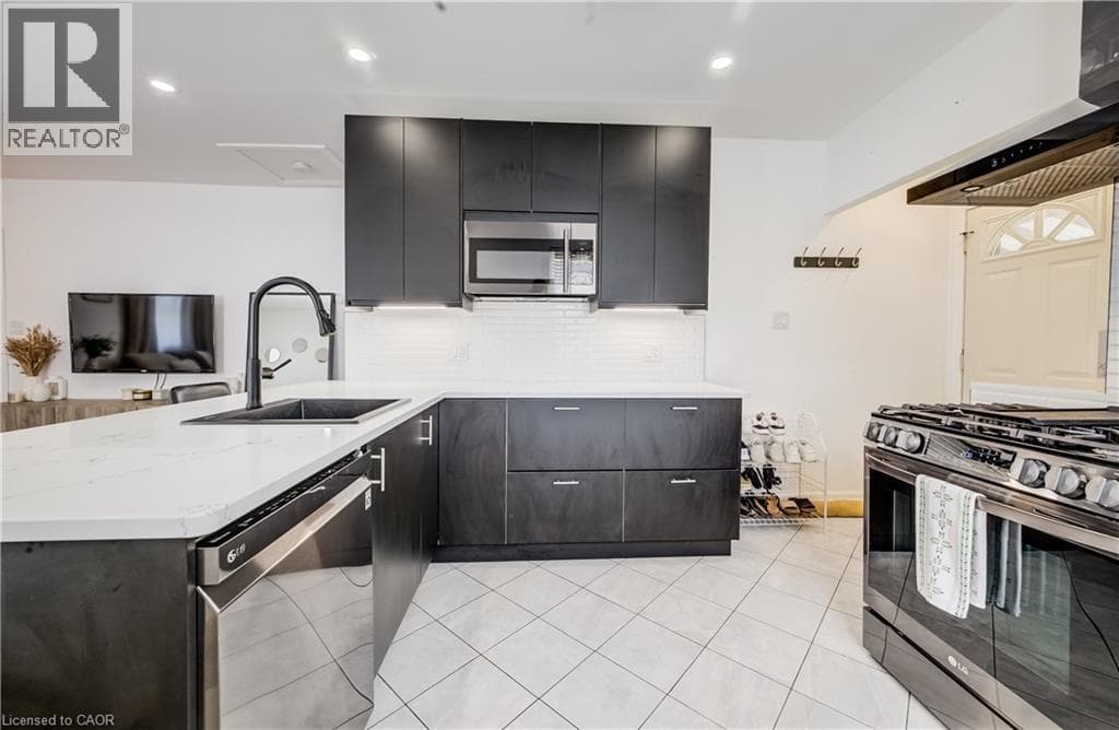 Detached for sale at 34 ST CLAIR Avenue, Southdale, Kitchener, Ontario, photo 11