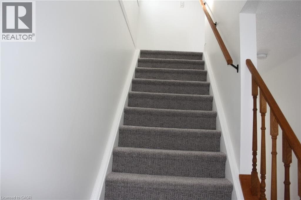 Semi-detached for sale at 144 SEKURA Crescent, Northview, Cambridge, Ontario, photo 4