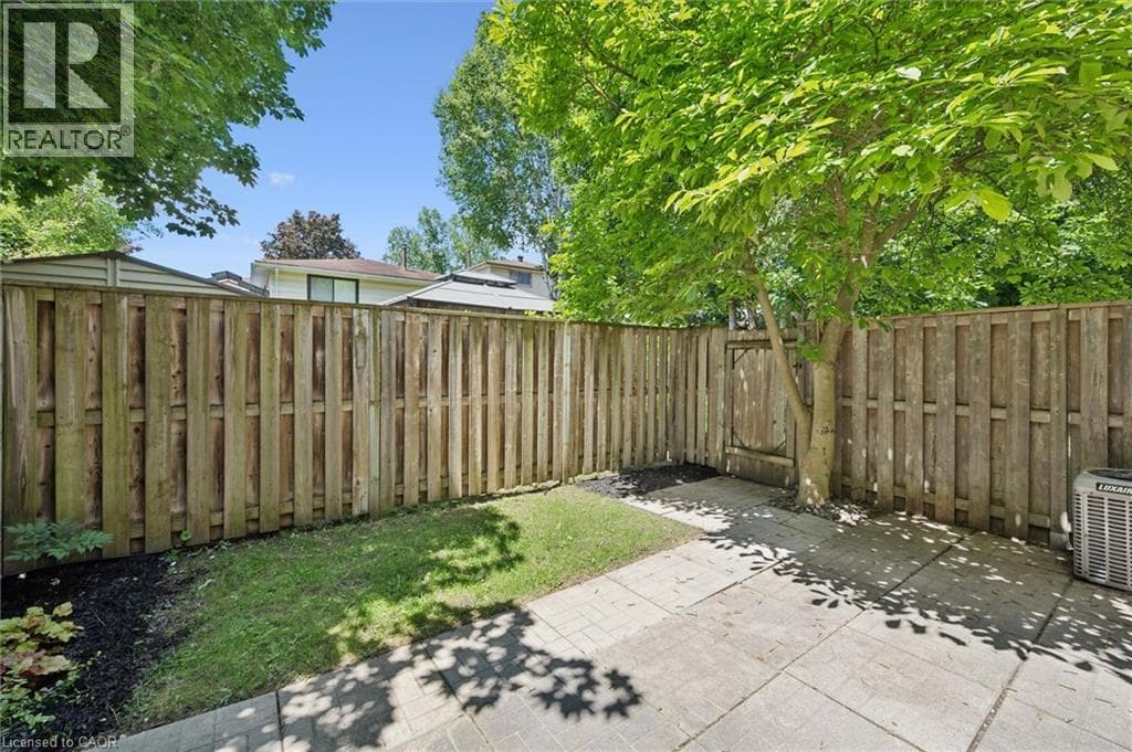 Townhouse for sale at 49 CEDARWOODS Crescent Unit# 53, Vanier, Kitchener, Ontario, photo 24