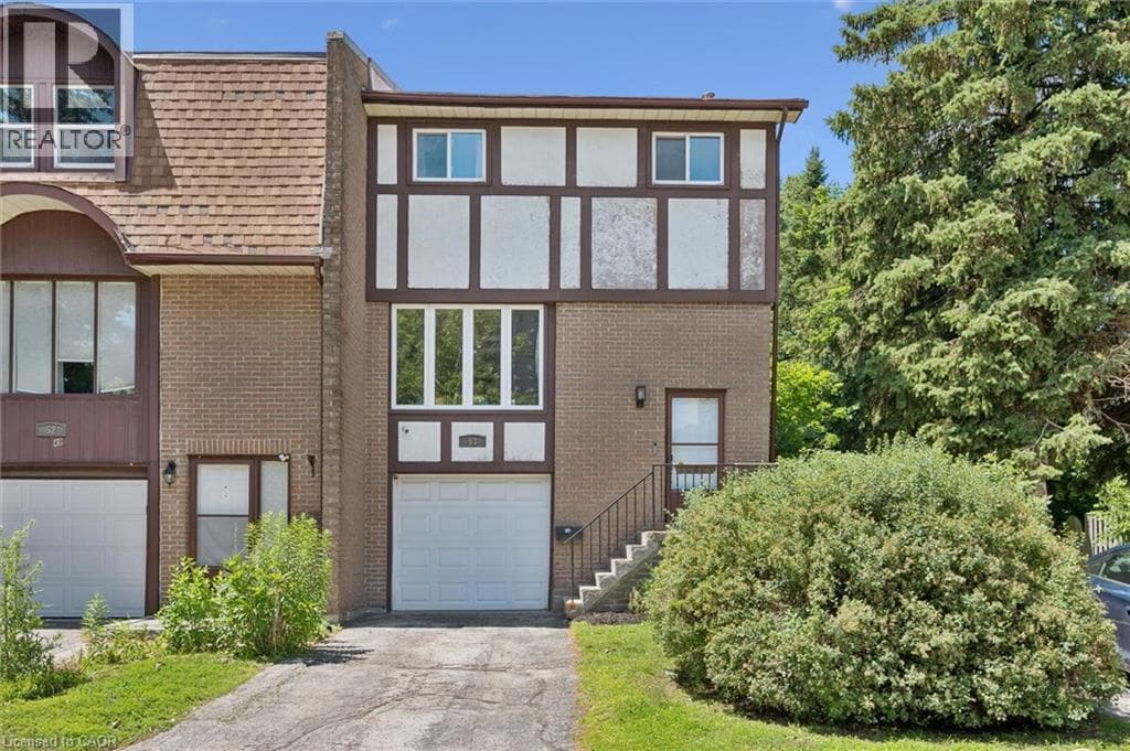 Townhouse for sale at 49 CEDARWOODS Crescent Unit# 53, Vanier, Kitchener, Ontario