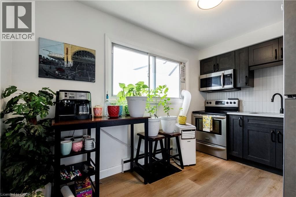 Multi-family for sale at 43 SIXTH Avenue, Vanier, Kitchener, Ontario, photo 9