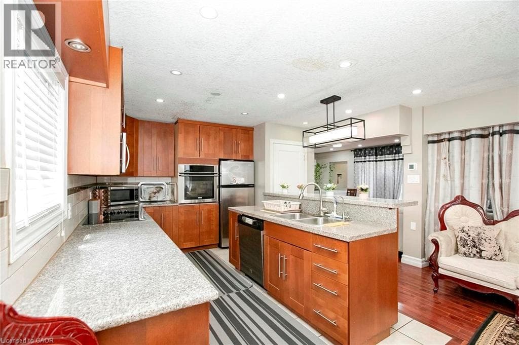 Detached for sale at 107 GLENCLIFFE Court, Grand River North, Kitchener, Ontario, photo 10