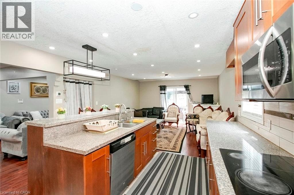 Detached for sale at 107 GLENCLIFFE Court, Grand River North, Kitchener, Ontario, photo 12