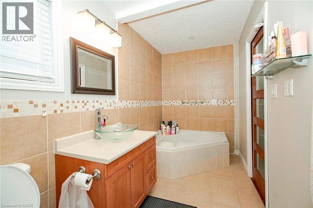 Detached for sale at 107 GLENCLIFFE Court, Grand River North, Kitchener, Ontario, photo 24