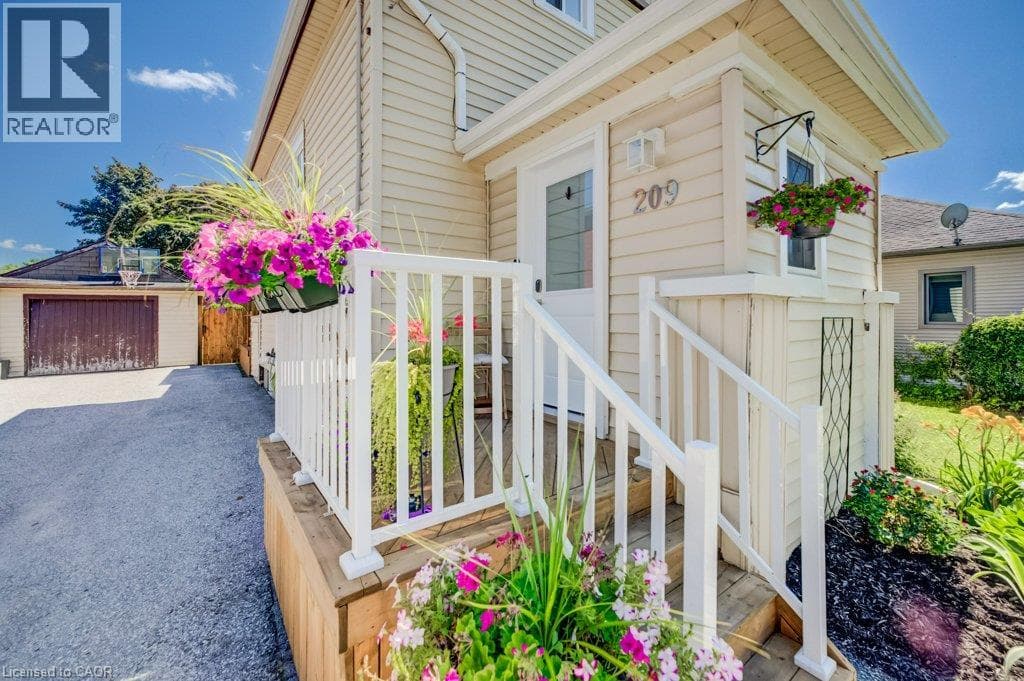 Detached for sale at 209 BELLEVIEW Avenue, Rosemount, Kitchener, Ontario, photo 4