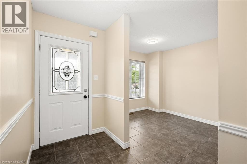 Townhouse for sale at 21 PORCHLIGHT Drive, Elmira, Woolwich, Ontario, photo 5