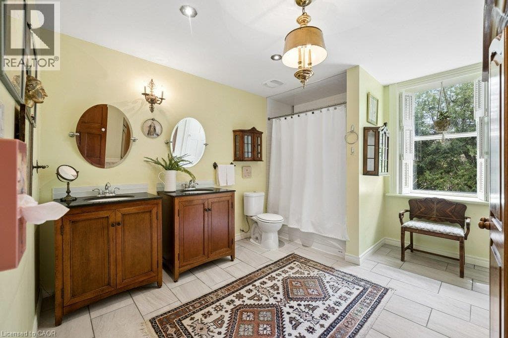 Detached for sale at 212 QUEEN ST E Street, Hillcrest, Cambridge, Ontario, photo 33