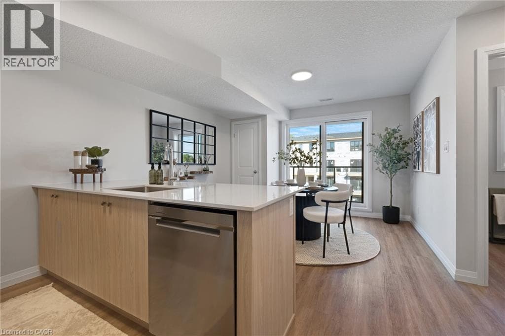 Townhouse for sale at 410 NORTHFIELD Drive W Unit# E10, Lakeshore North, Waterloo, Ontario, photo 9