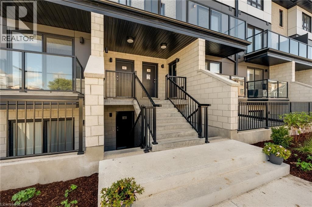 Townhouse for sale at 410 NORTHFIELD Drive W Unit# E11, Lakeshore North, Waterloo, Ontario, photo 2