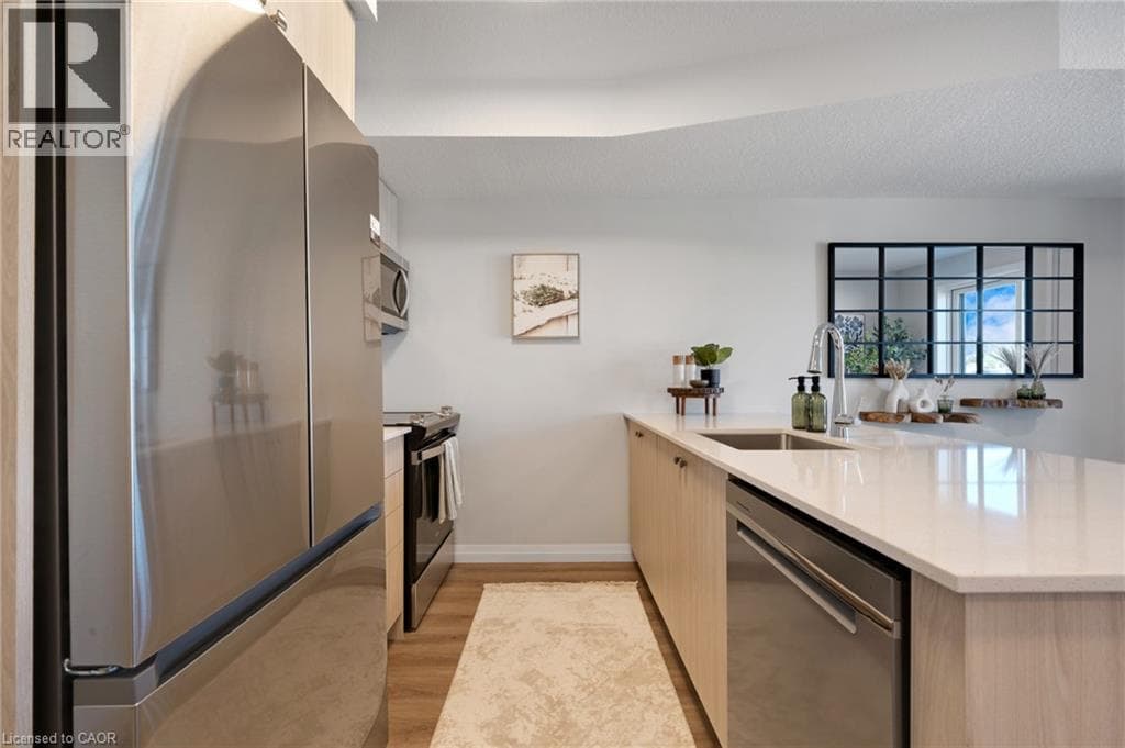 Townhouse for sale at 410 NORTHFIELD Drive W Unit# D5, Lakeshore North, Waterloo, Ontario, photo 6