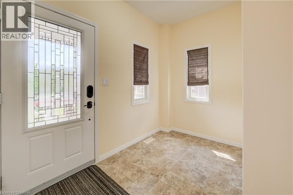 Detached for sale at 64 KROPF Drive, Baden, Wilmot, Ontario, photo 4