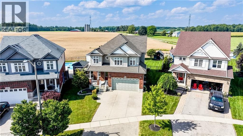 Detached for sale at 64 KROPF Drive, Baden, Wilmot, Ontario, photo 3