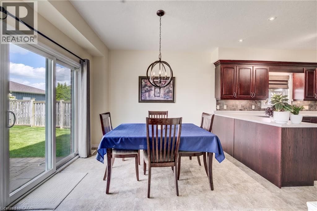 Detached for sale at 64 KROPF Drive, Baden, Wilmot, Ontario, photo 16
