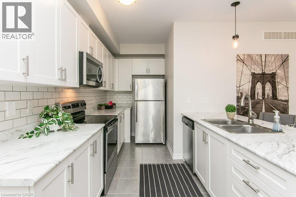 Townhouse for sale at 403 WESTWOOD Drive Unit# 48, Westmount, Kitchener, Ontario, photo 10