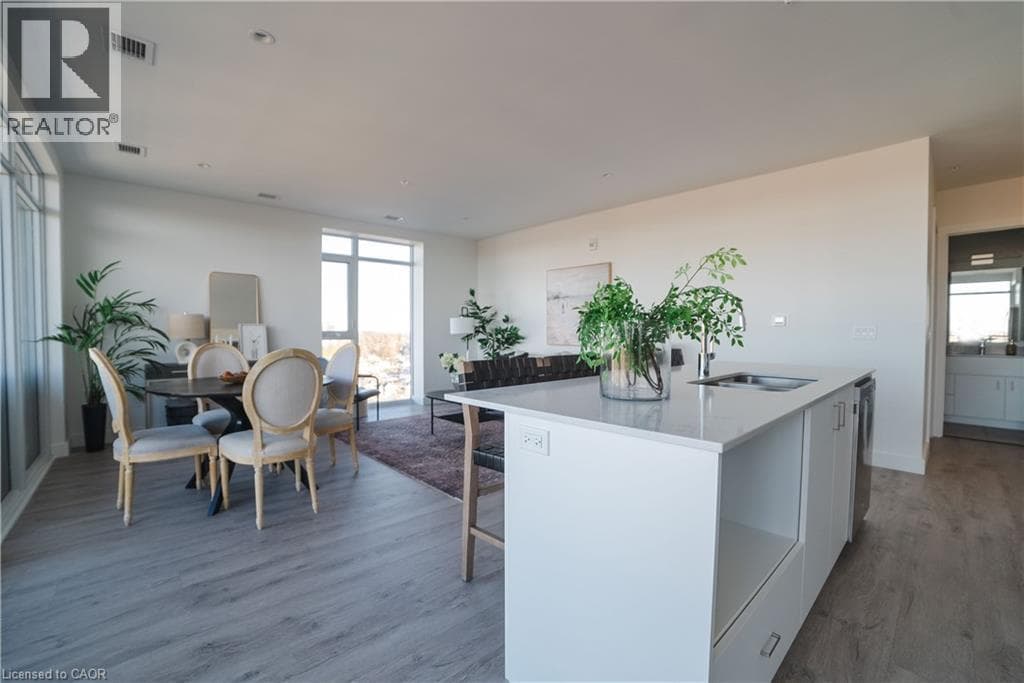 Apartment for sale at 15 GLEBE Street Unit# 1701, Downtown Galt, Cambridge, Ontario, photo 6
