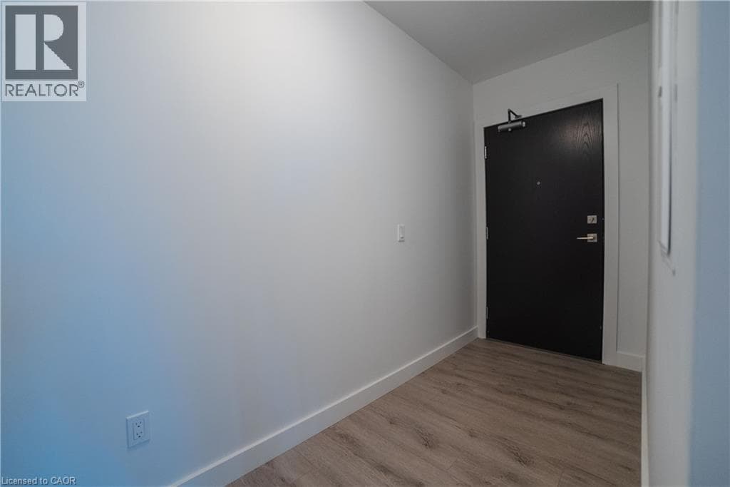Apartment for sale at 15 GLEBE Street Unit# 1701, Downtown Galt, Cambridge, Ontario, photo 2