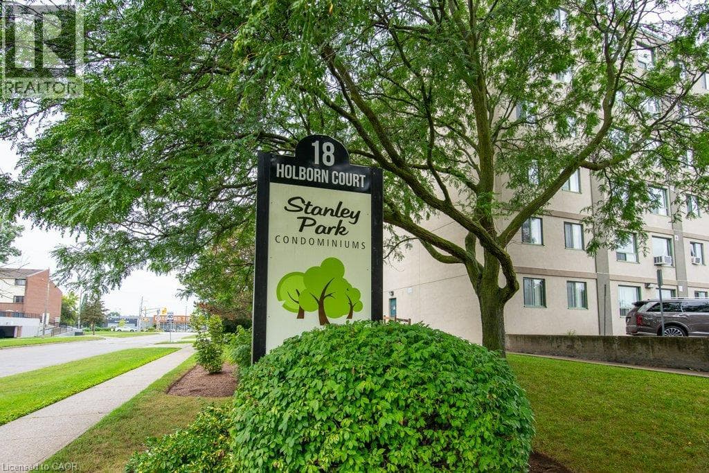 Apartment for sale at 18 HOLBORN Court Unit# 409, Stanley Park, Kitchener, Ontario, photo 2