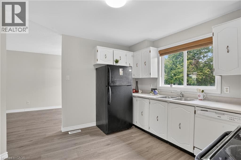 Townhouse for sale at 60 ELMSDALE Drive Unit# 66, Laurentian Hills, Kitchener, Ontario, photo 10