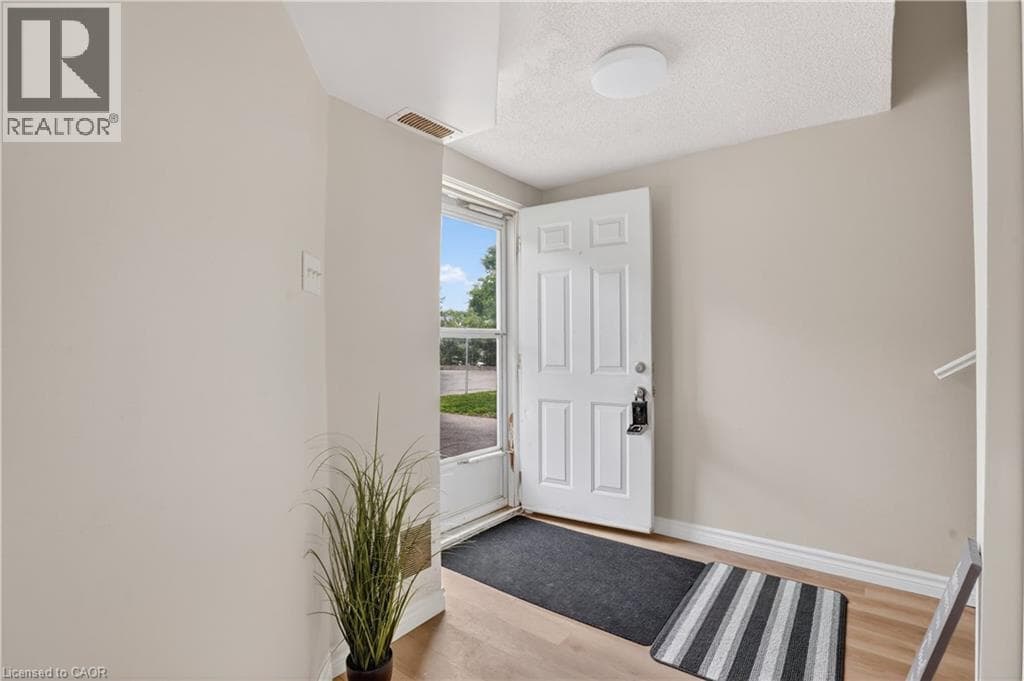 Townhouse for sale at 60 ELMSDALE Drive Unit# 66, Laurentian Hills, Kitchener, Ontario, photo 7