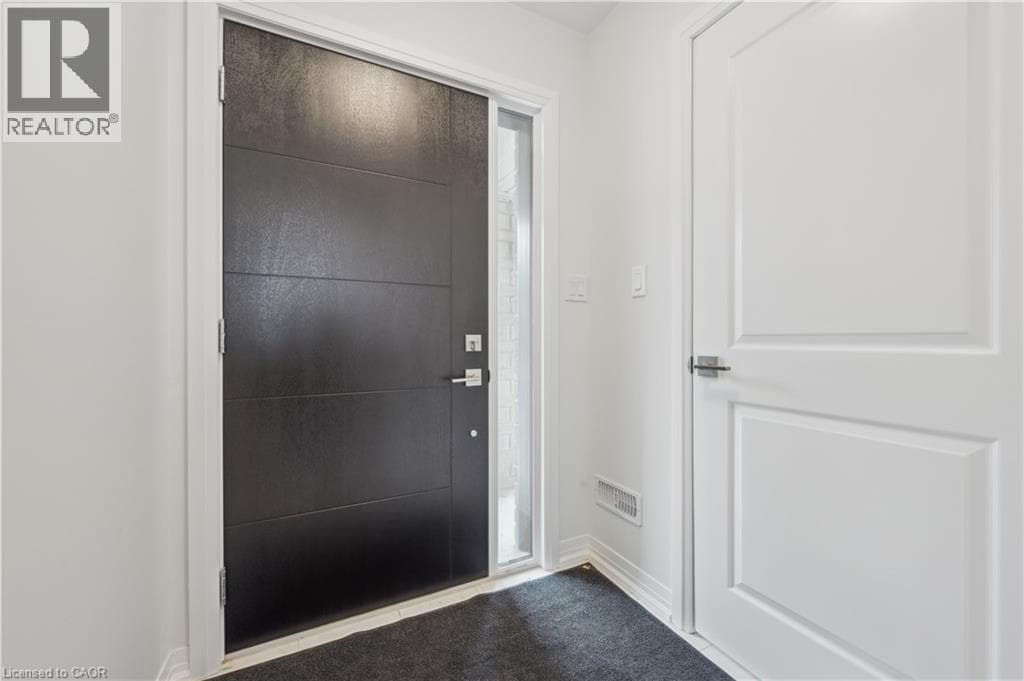 Townhouse for sale at 15 STAUFFER WOODS Trail Unit# 1, Doon South, Kitchener, Ontario, photo 2