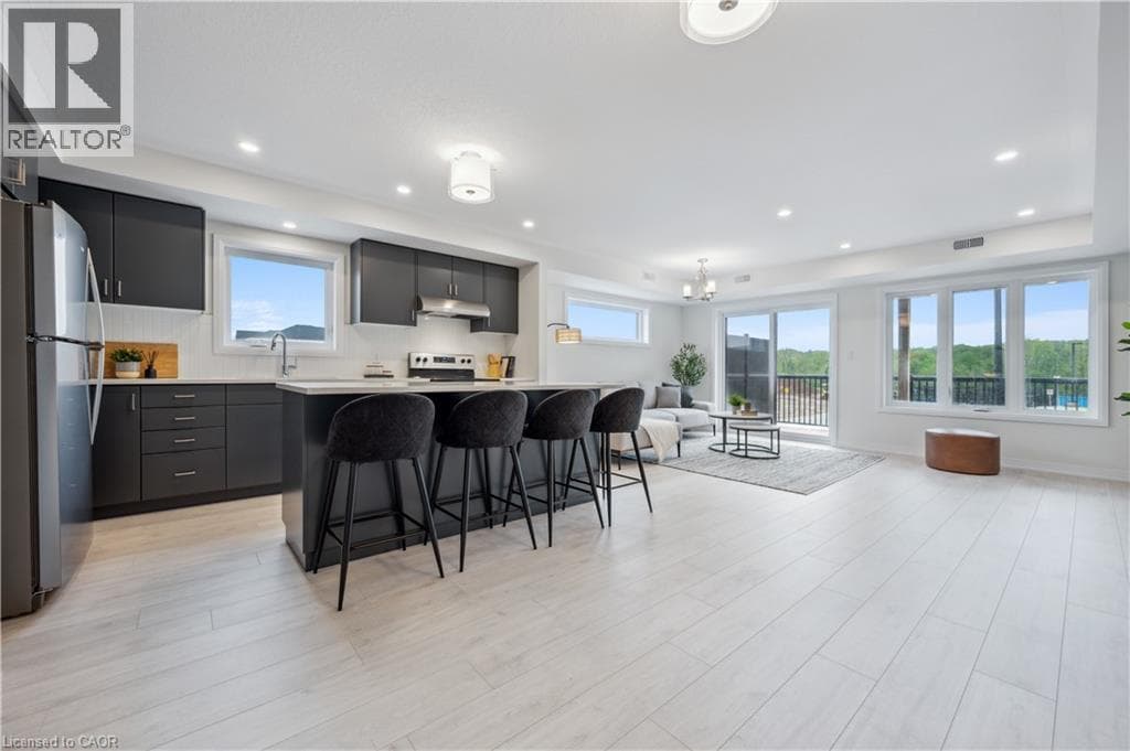 Townhouse for sale at 15 STAUFFER WOODS Trail Unit# 1, Doon South, Kitchener, Ontario, photo 3