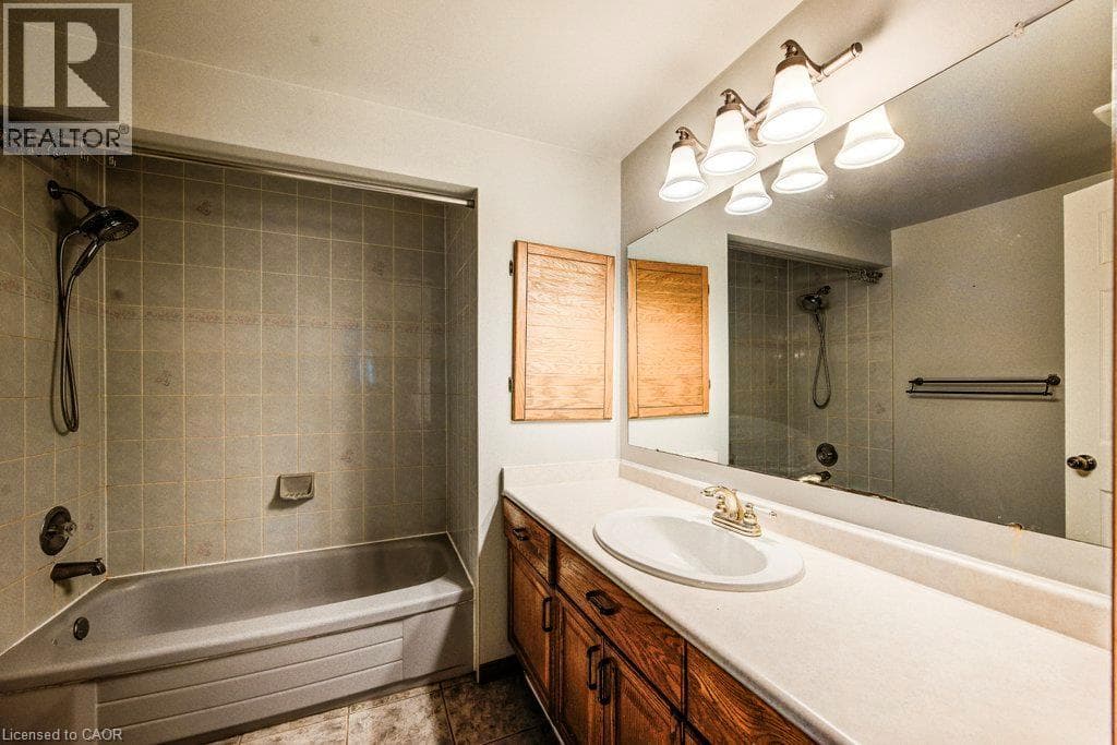 Detached for sale at 3 CORA Drive, Forest Heights, Kitchener, Ontario, photo 23