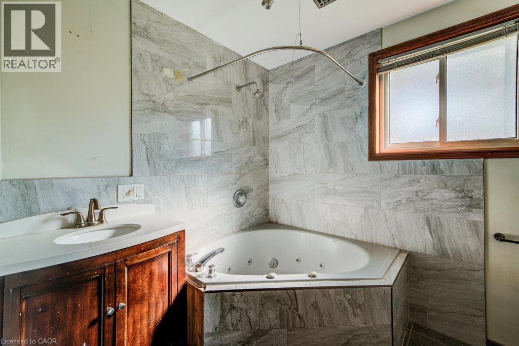 Detached for sale at 3 CORA Drive, Forest Heights, Kitchener, Ontario, photo 36