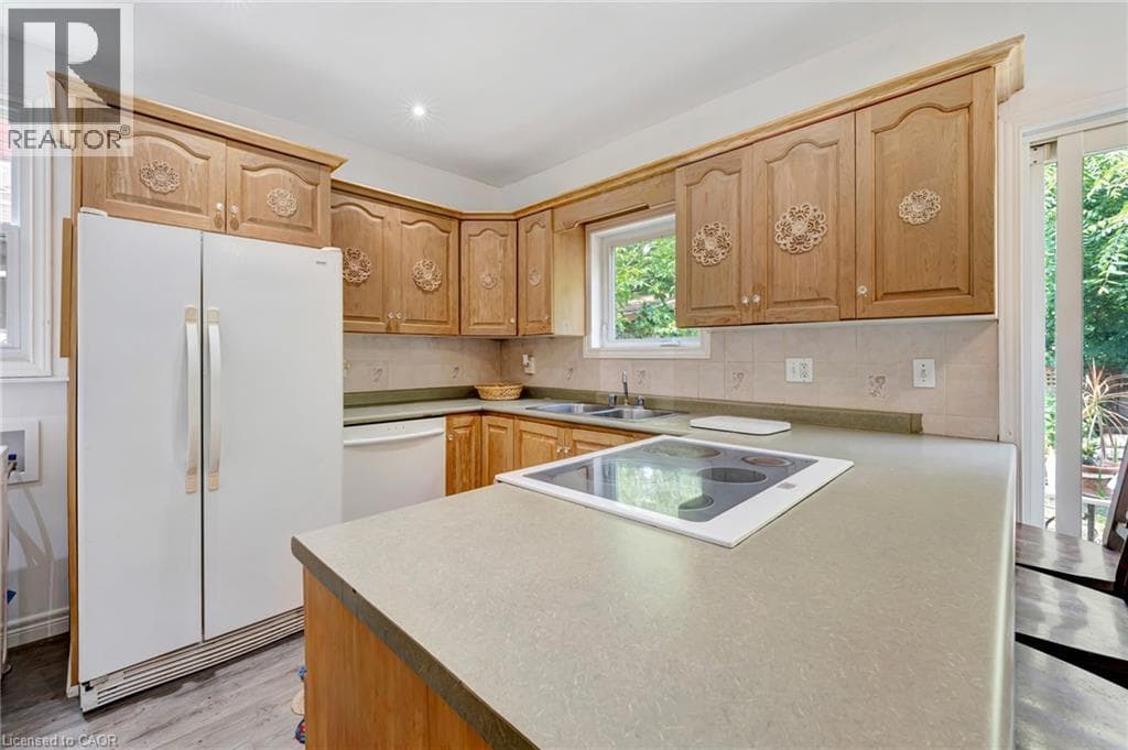 Detached for sale at 42 SHANLEY Street, Midtown, Kitchener, Ontario, photo 15