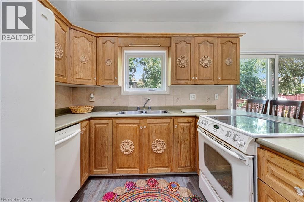 Detached for sale at 42 SHANLEY Street, Midtown, Kitchener, Ontario, photo 16
