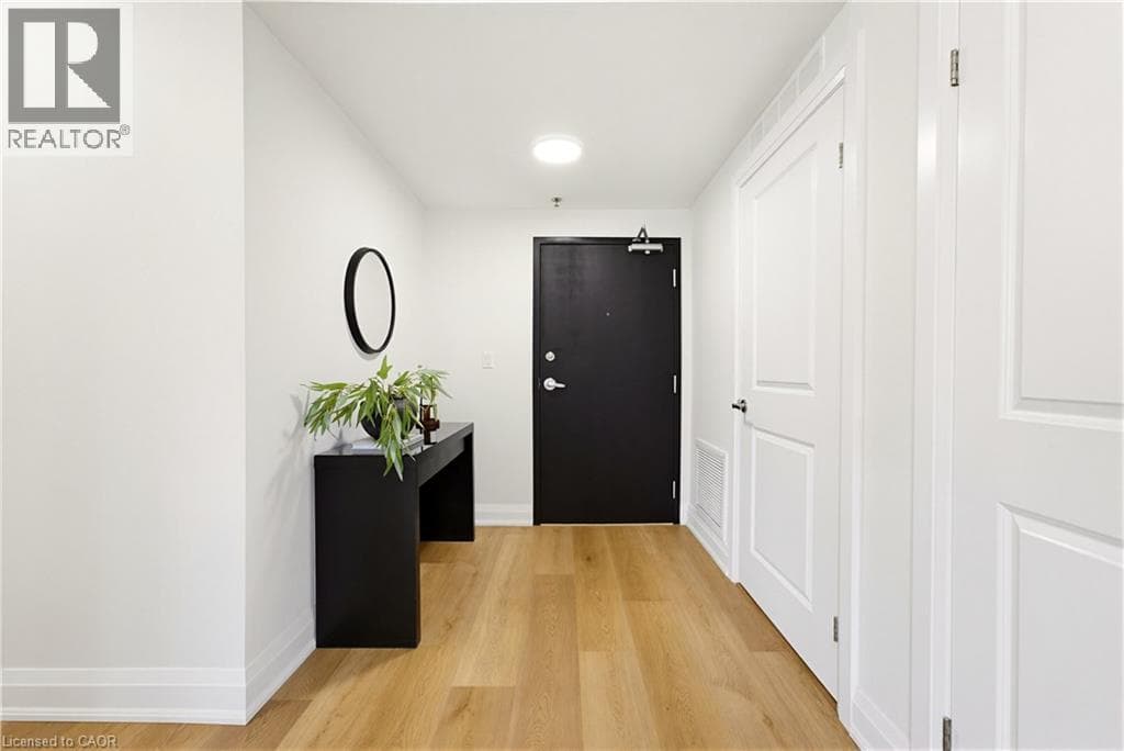 Apartment for sale at 247 GREY SILO Road Unit# 102, Carriage Crossing, Waterloo, Ontario, photo 4